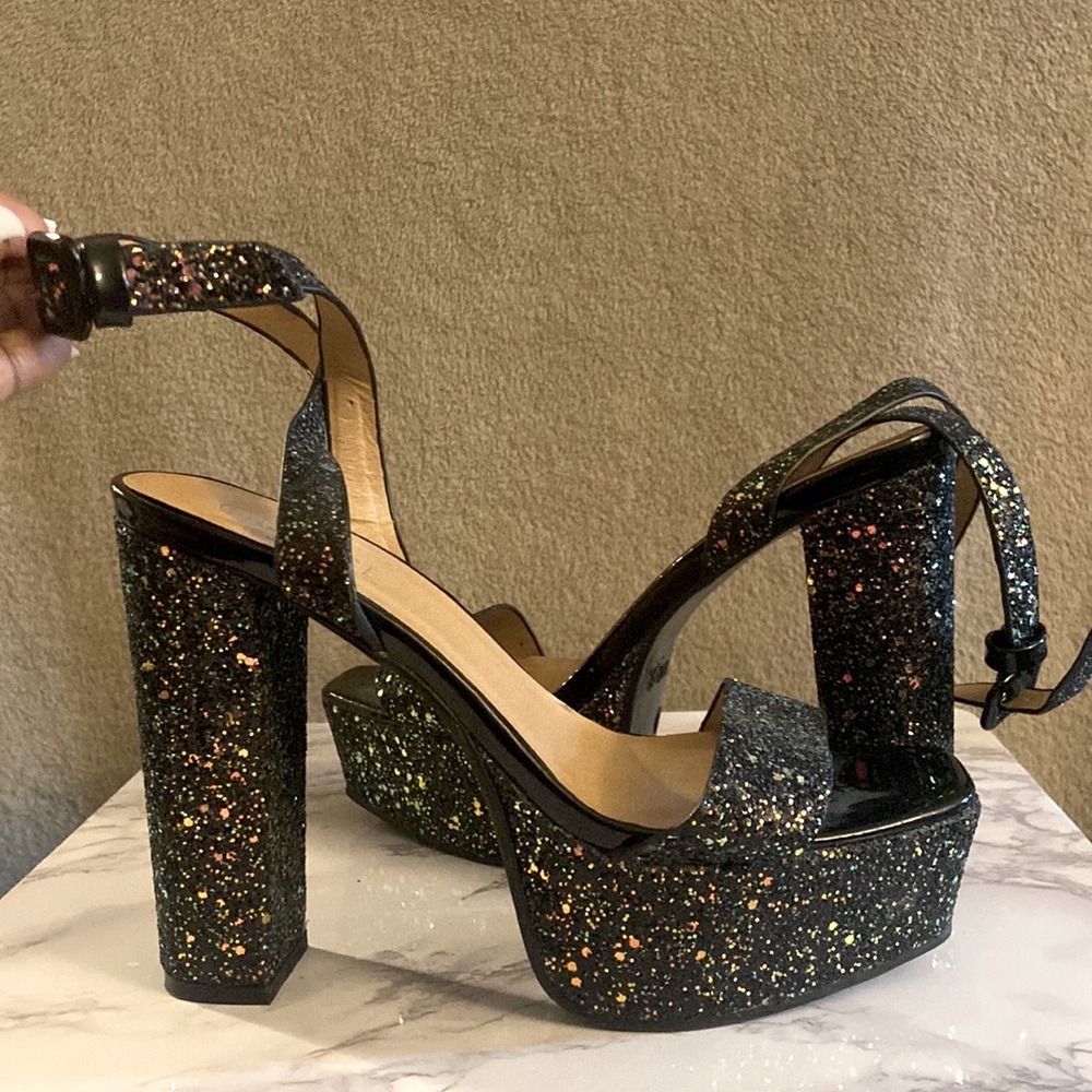 Glitter Heels - by Rogue Helium